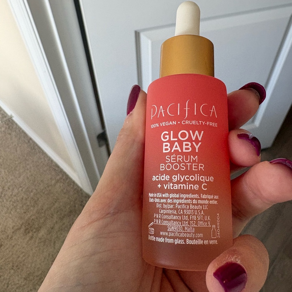 Pacifica Glow Baby Vitamin C Booster Serum - Orange and White